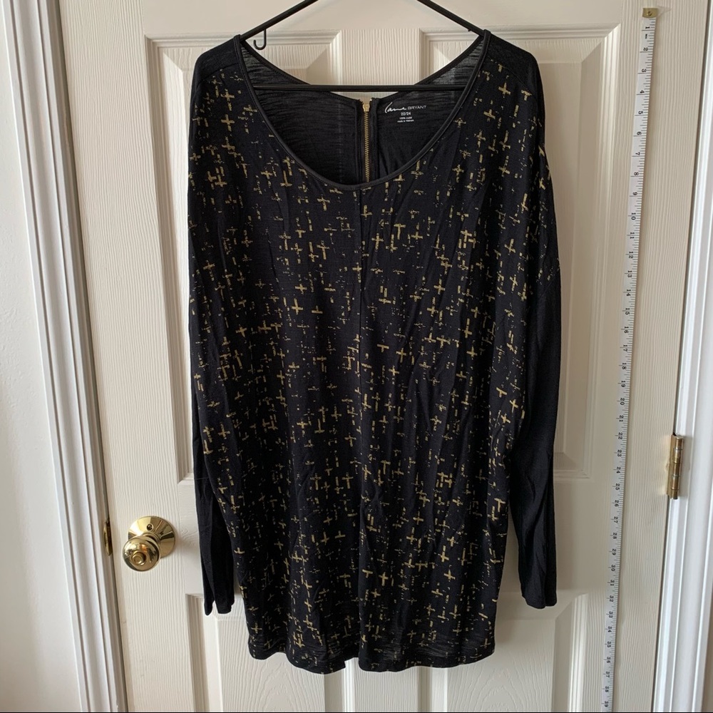 LAST CHANCE!!! Lane Bryant Long Sleeve Top with Gold Zipper Detail